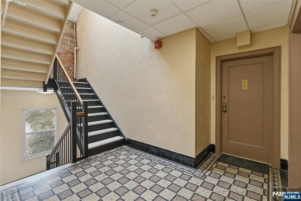 100 Palisade Avenue B51