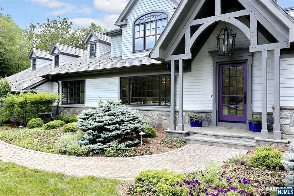 24 Holly Drive