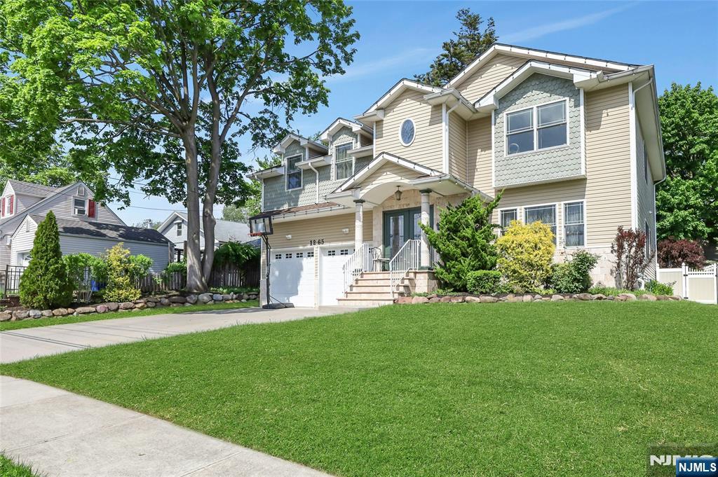 12-65 Burbank Street