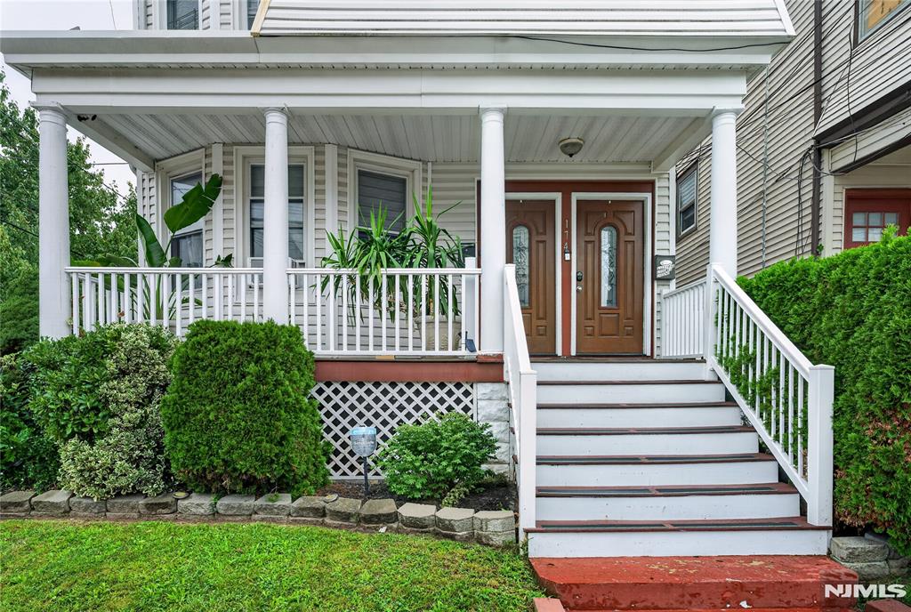 76 Laurel Avenue