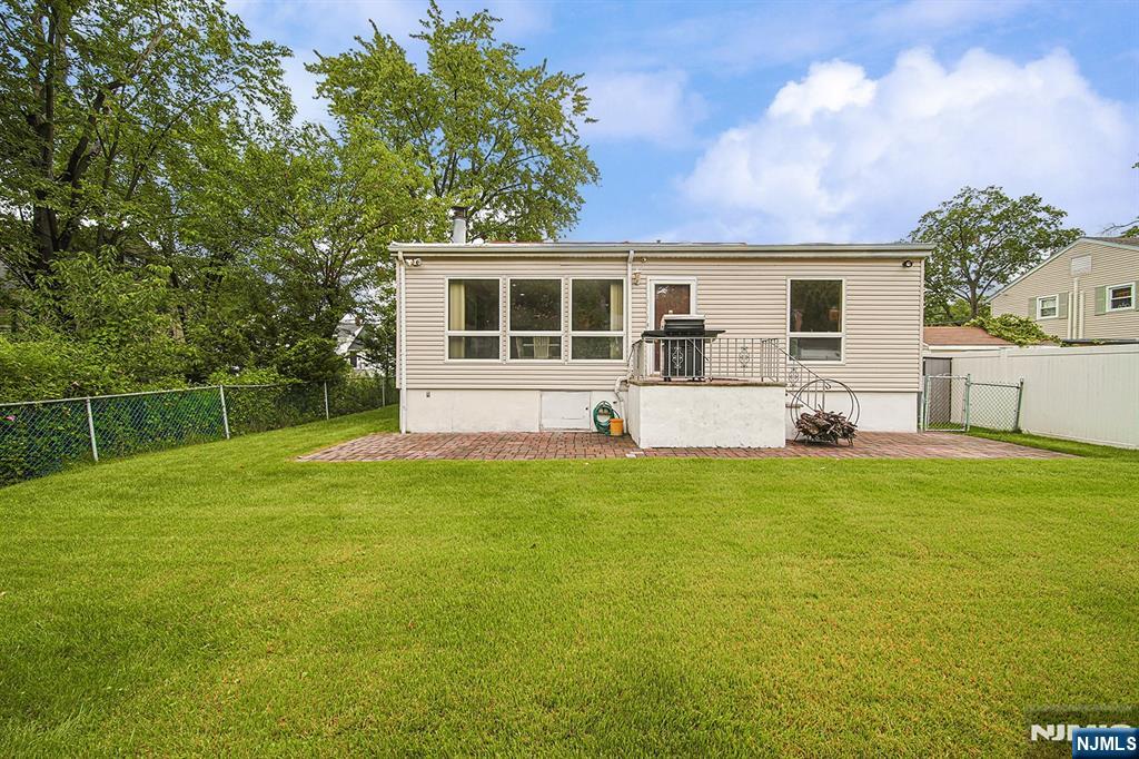 728 Lancaster Road