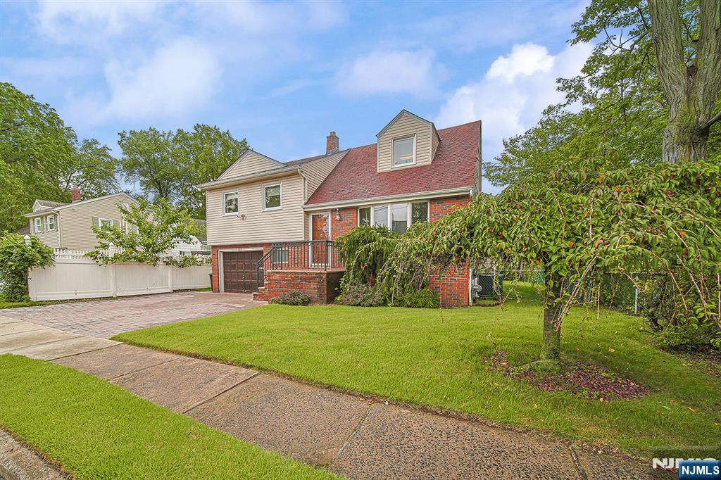 728 Lancaster Road