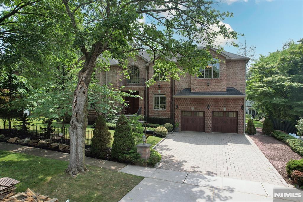 186 Hickory Lane