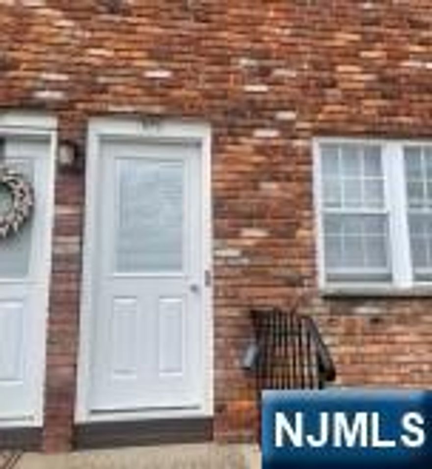 Great first floor rental, 2 steps up to door. Nice size living room, kitchen, dining room, bedroom and full bath. Hardwood floors, Convenient location for shopping, bus, William Paterson University nearby, restaurants..