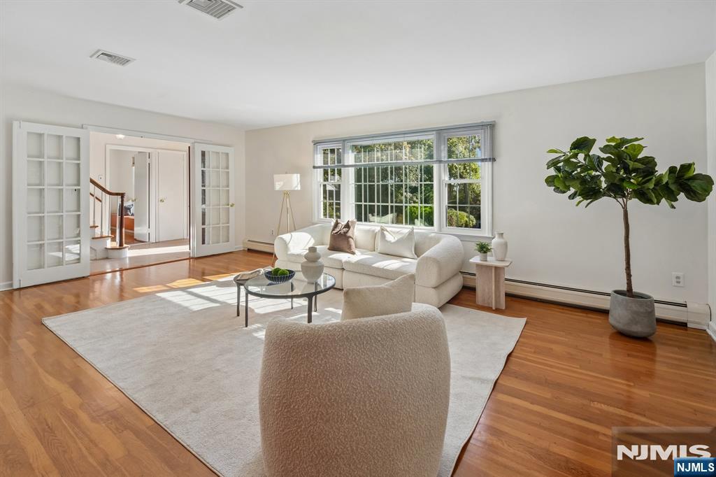 42 Collins Avenue