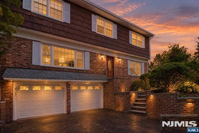 42 Collins Avenue Ramsey NJ 07446