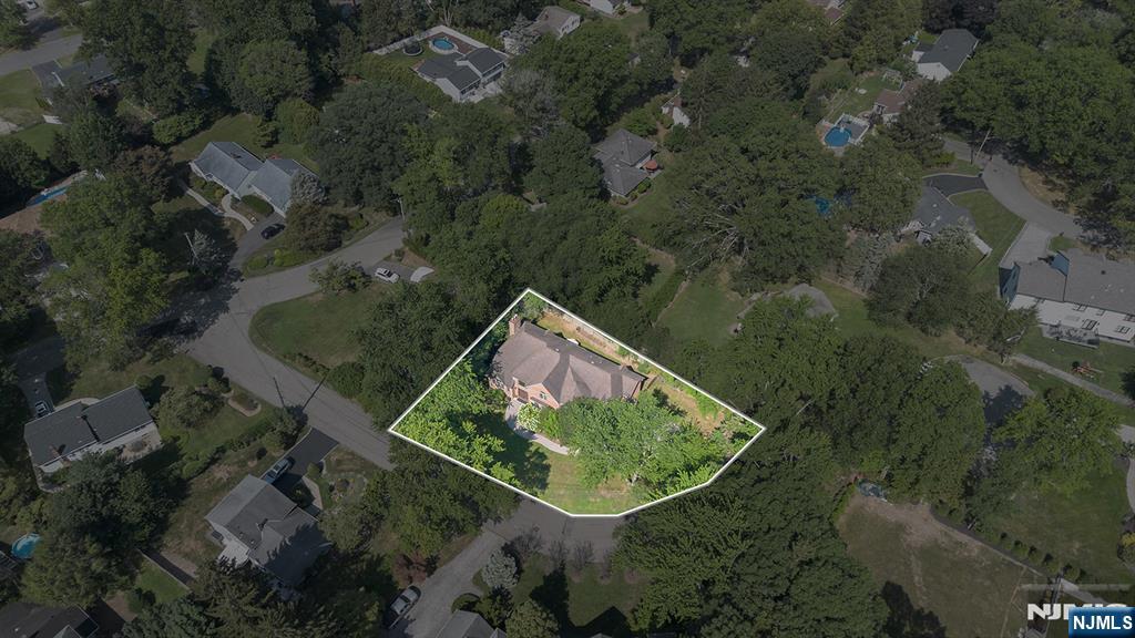 5 Kenyon Court