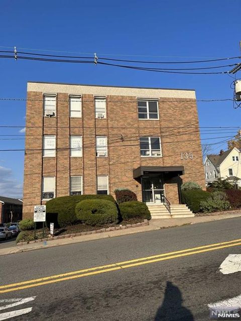 Photo of 135 Fort Lee Road #LL1, Leonia, NJ 07605 (MLS # 25004189)