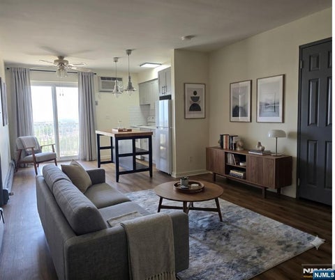 Photo of 201 12th Street #19, Palisades Park, NJ 07650 (MLS # 26033688)