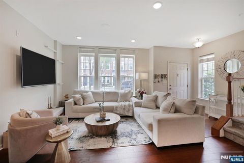 80 Wesmont Drive Wood Ridge NJ 07075
