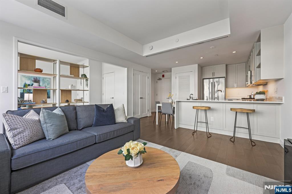 800 Ave At Port Imperial 308