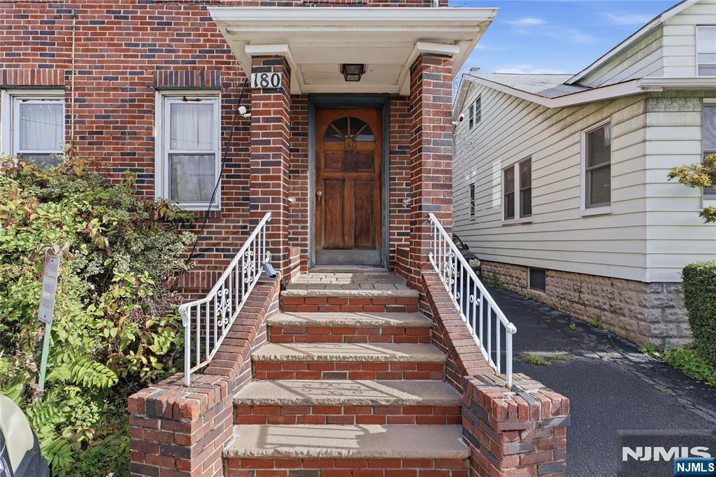180 Weigands Lane