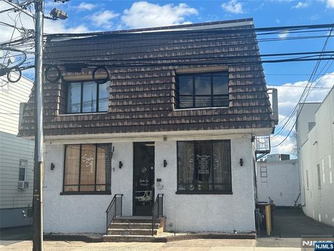 684 Passaic Avenue 2R Nutley NJ 07110