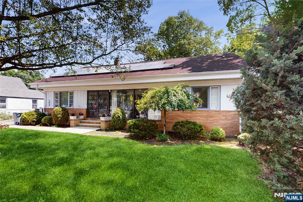 102 Overlook Avenue