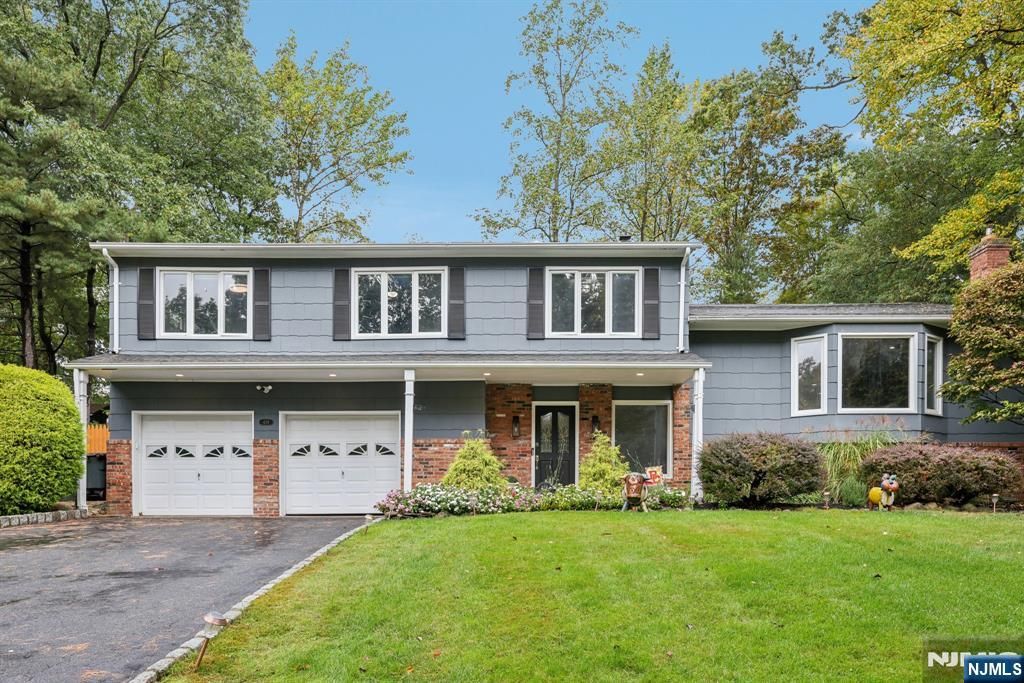 Photo of 428 Faletti Circle, River Vale, NJ 07675 (MLS # 25035040)