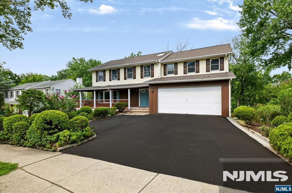 156 River Road