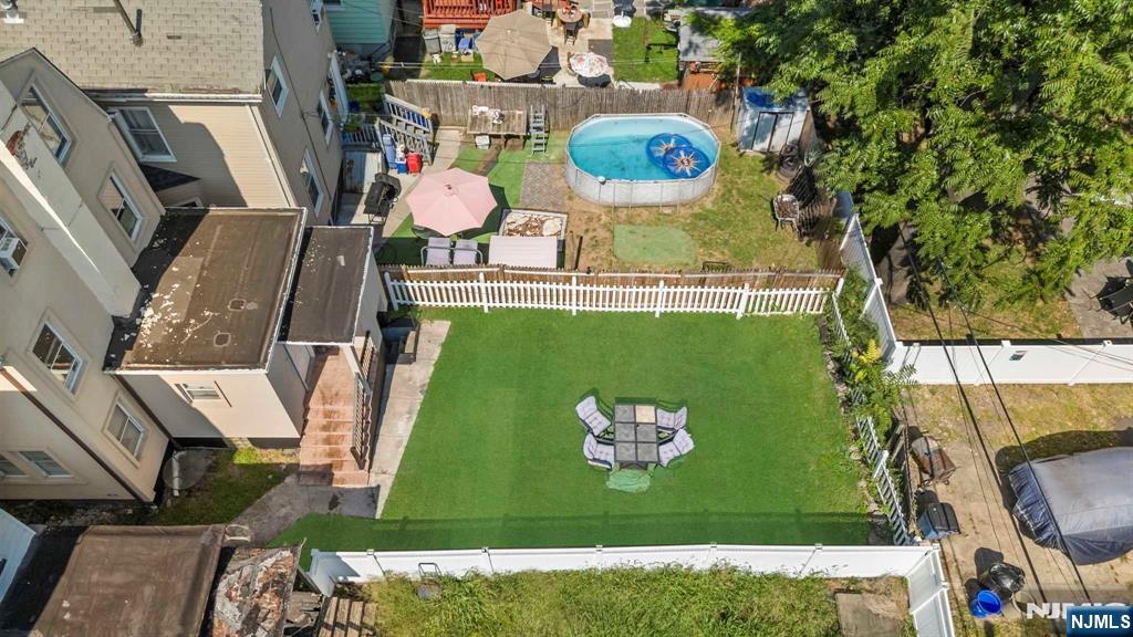 East Orange, New Jersey 07017, United States, 4 Bedrooms Bedrooms, ,2 BathroomsBathrooms,Residential,Active,99560