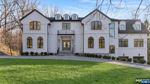 Photo of 28 Ellens Way, Alpine, NJ 07620 (MLS # 26008199)