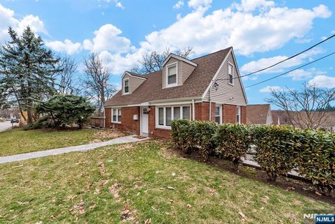 755 Oak Street Ridgefield NJ 07657