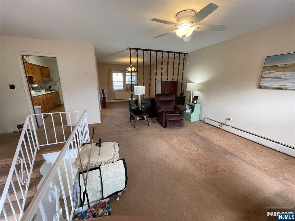 12 Henches Place