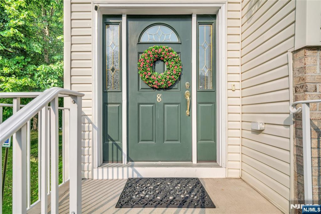 8 Sara Kathryn Way