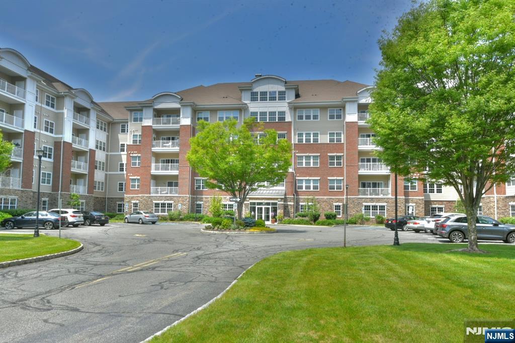 Property for Sale at 4202 Warrens Way 202, Wanaque, New Jersey - Bedrooms: 8 
Bathrooms: 2  - $479,000