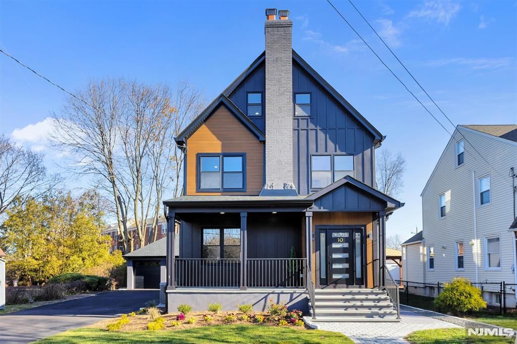 Photo of 10 Marilyn Place, Clifton, NJ 07011 (MLS # 25041453)