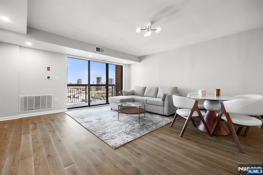 700 1st Street 14F