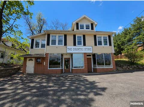 Photo of 729 Rivervale Road, River Vale, NJ 07675 (MLS # 26012628)