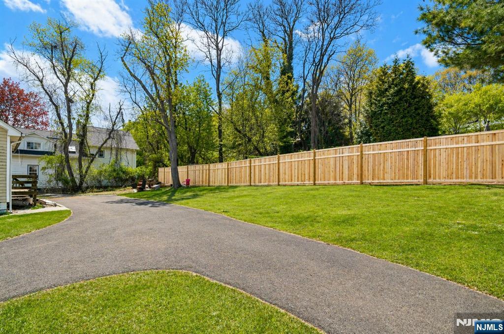 729 Rivervale Road