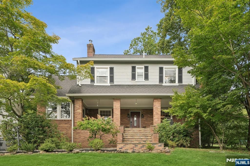 Photo of 306 Mountain Avenue, Montclair, NJ 07043 (MLS # 25033974)
