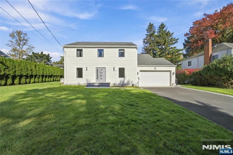 Photo of 19 Coppel Drive, Tenafly, NJ 07670 (MLS # 26040434)