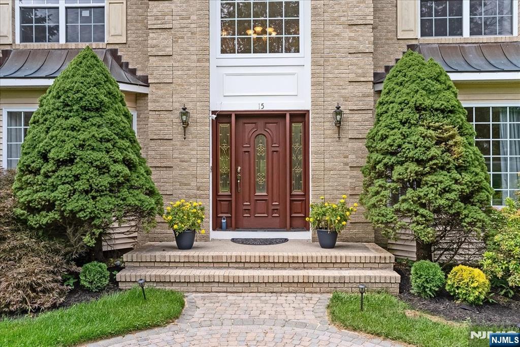15 Dana Drive