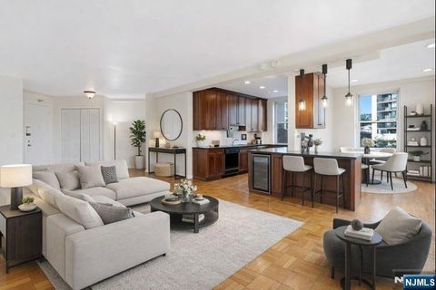 Photo of 1450 Palisade Ave #3I, Fort Lee, NJ 07024 (MLS # 26004853)