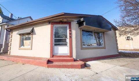 Photo of 495 Westminster Place, Lodi, NJ 07644 (MLS # 26003655)