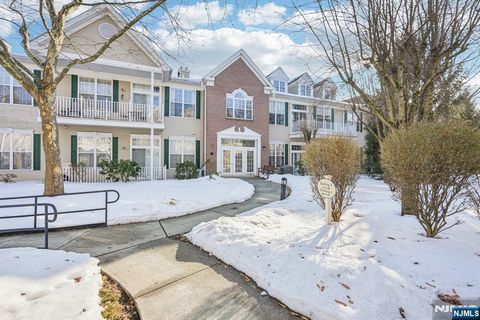 516 Four Seasons Drive Wayne NJ 07470