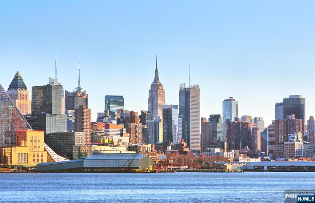 Rental Property at 517 Harbor Pl, West New York, New Jersey - Bedrooms: 4 
Bathrooms: 5 
Rooms: 20  - $25,000 MO.