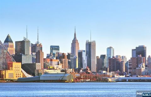 517 Harbor Place West New York NJ 07093