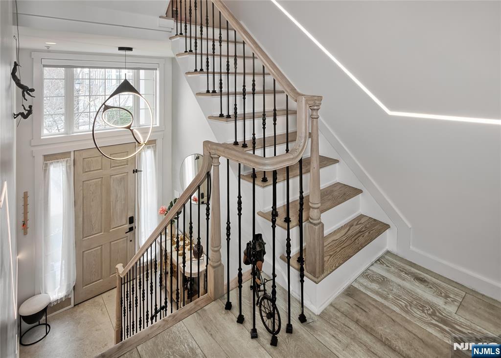 517 Harbor Place