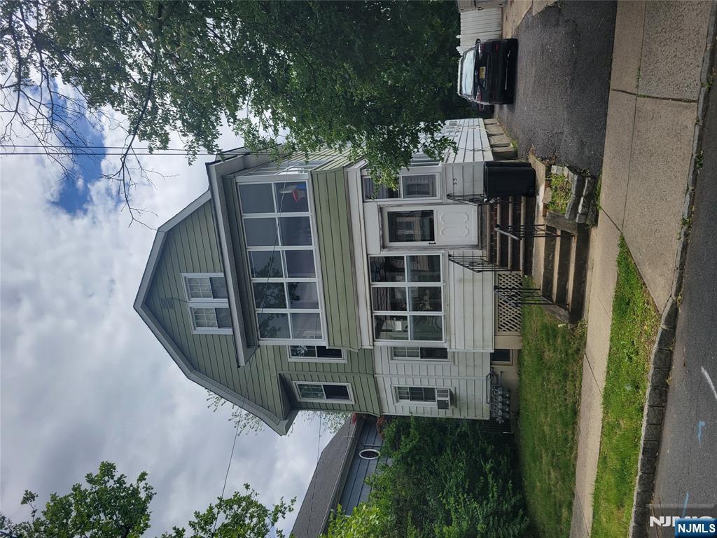 Property for Sale at 55 James St, Bloomfield, New Jersey - Bedrooms: 5 
Bathrooms: 3 
Rooms: 14  - $825,000