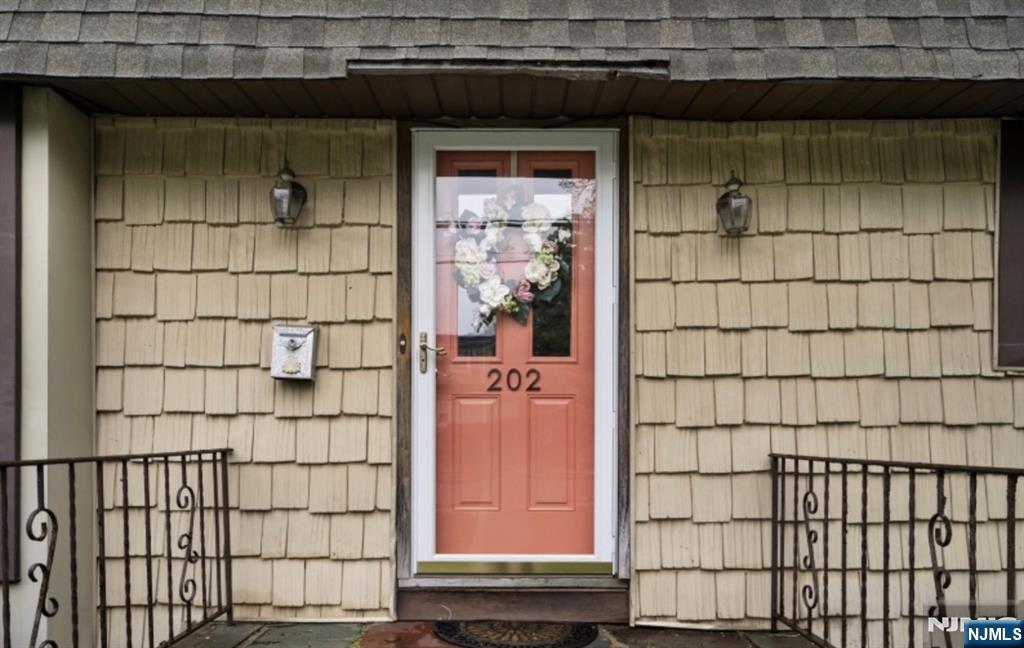 202 Linden Avenue