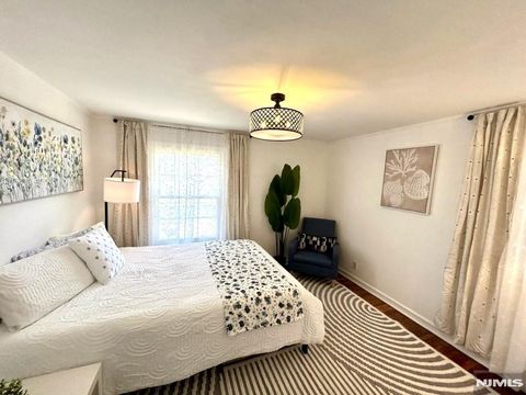 Photo of 29 Oak Tree Lane, Sparta, NJ 07871 (MLS # 26010841)