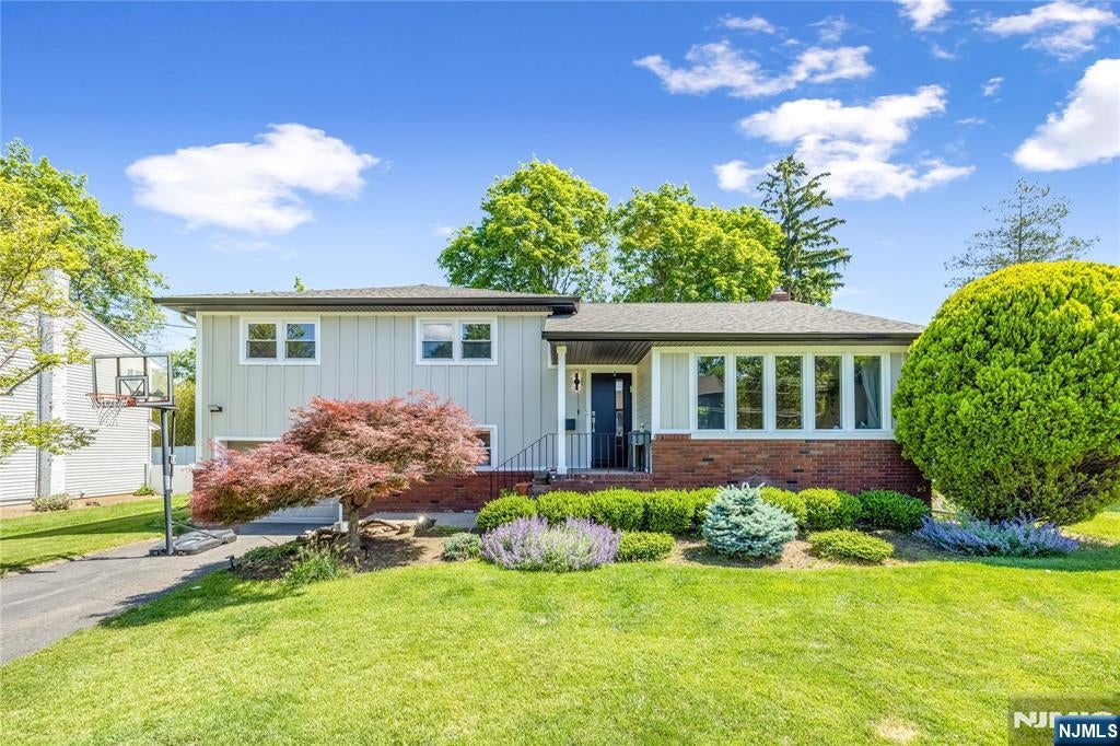 129 Palisade Avenue