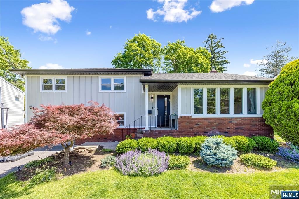 129 Palisade Avenue