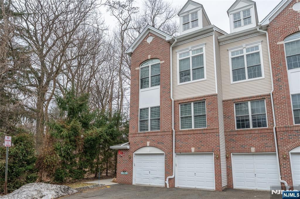 1 Ashley Court 701