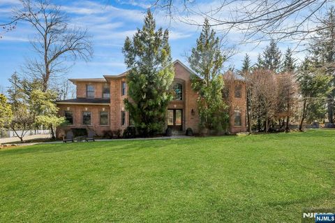 Photo of 180 Chestnut Street, Demarest, NJ 07627 (MLS # 26011910)