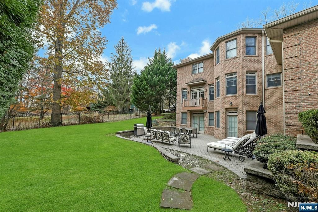 Photo of 180 Chestnut Street, Demarest, NJ 07627 (MLS # 26011910)