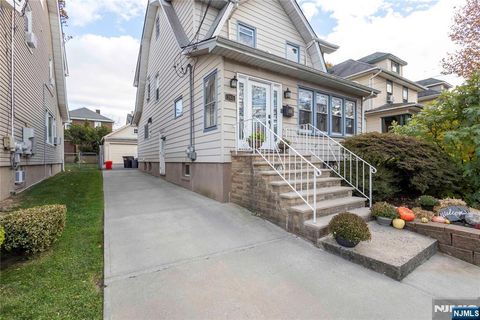 562 Oregon Avenue Cliffside Park NJ 07010
