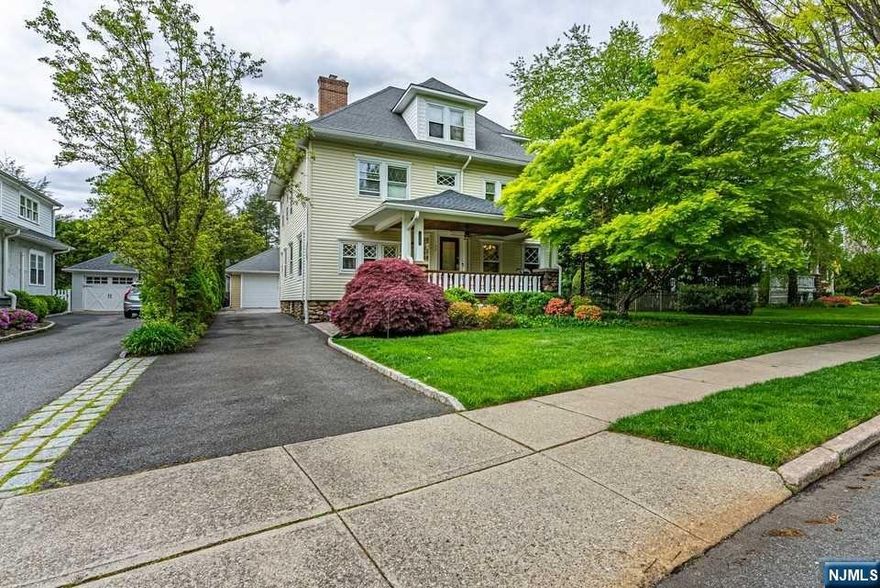 Stunning home that exudes classic charm & modern luxury. Timeless hardwood floors that run throughout. The 1st floor offers Kitchen,Living, great room, & den welcome visitors with abundant sunlight & high ceilings that create an airy & inviting ambiance. 4 bedrooms on the 2nd floor including a primary suite, featuring a spa-like bath unwind & relax after a long day. With high-quality finishes & attention to detail, this space offers both comfort & sophistication. The top floor, discover an extra bonus room that provides endless possibilities. Step outside to the beautiful backyard, where you'll find a well-manicured landscape, perfect for outdoor gatherings & relaxation. The great patio and paver driveway add to the curb appeal of the home, while the two-car detached garage provides convenient parking and storage options. Make this exceptional property your own. Close proximity to Ridge school restaurants shopping, & train.