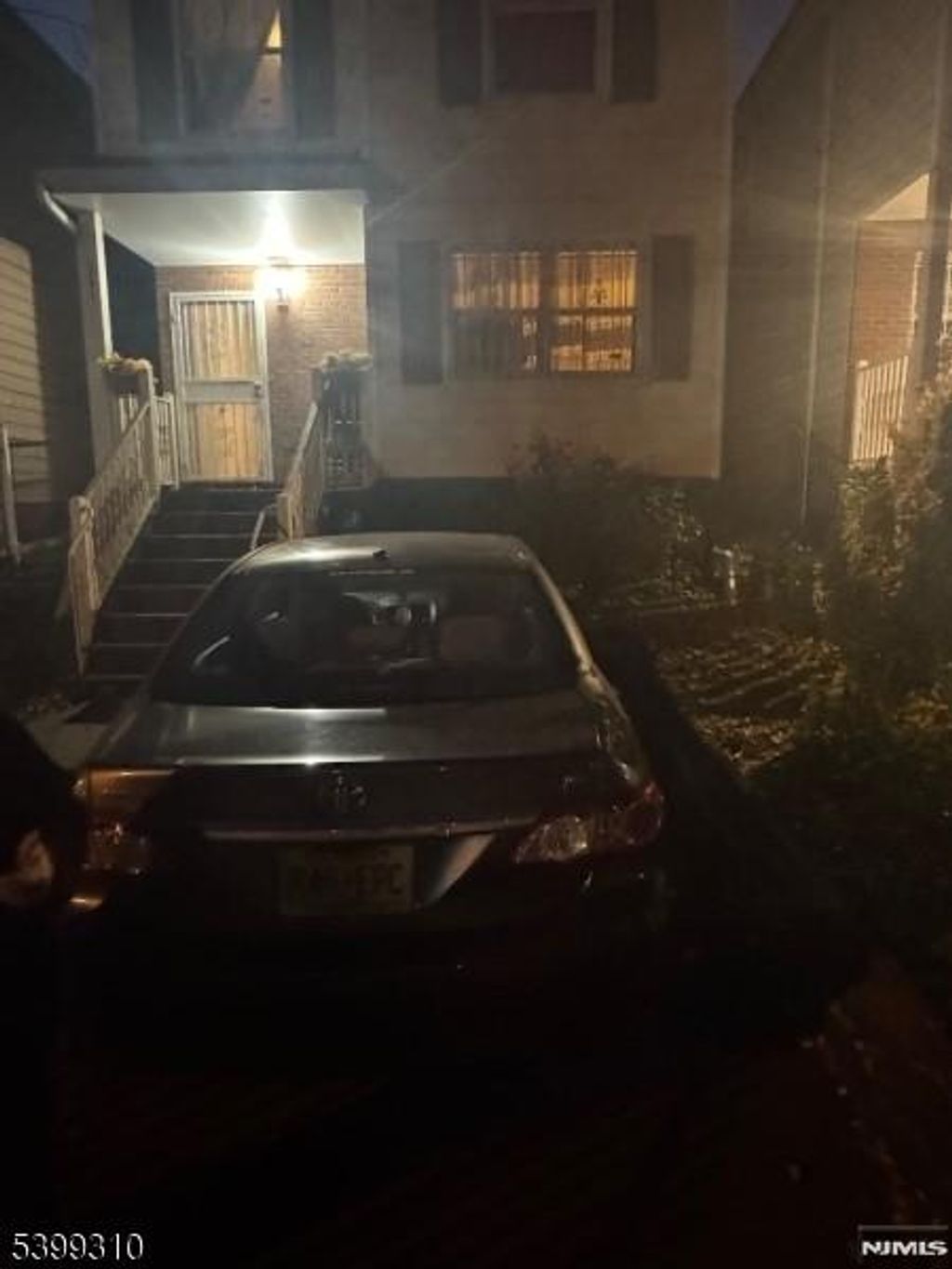 Photo of 341 Hunterdon Street, Newark, NJ 07103 (MLS # 25042231)